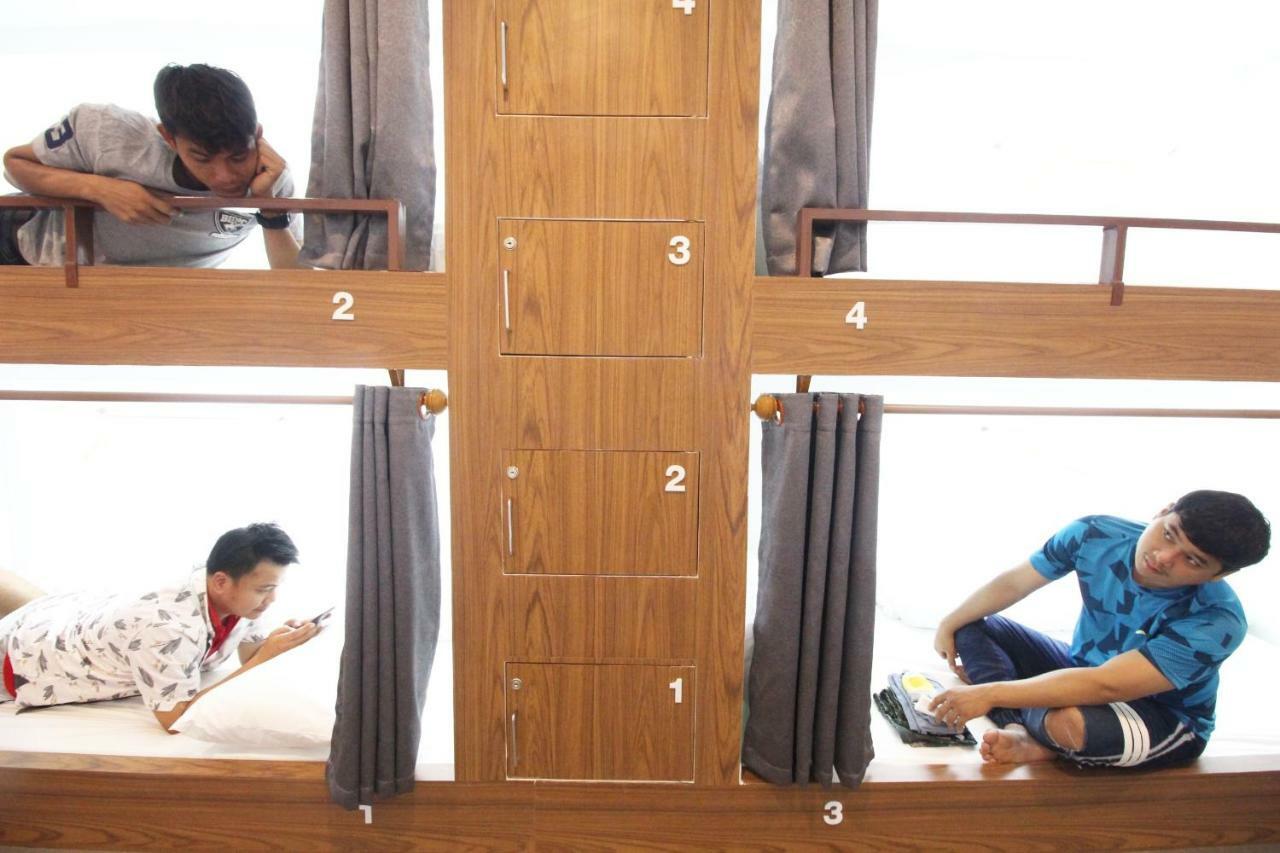 Wee Hostel Kanchanaburi Luaran gambar