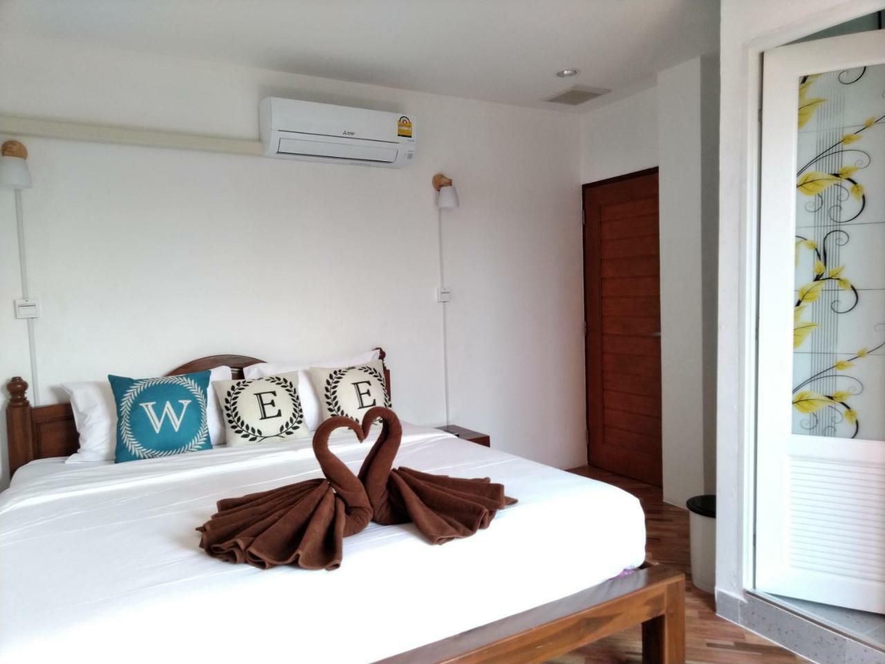 Wee Hostel Kanchanaburi Luaran gambar
